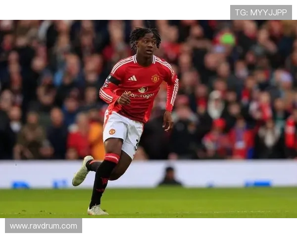 吉格斯称耐心看待20岁梅努